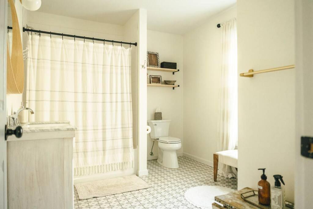 Cozy Cottage, Hot Tub, Fire Pit, 15Min To Hudson And Hiking Catskill Dış mekan fotoğraf